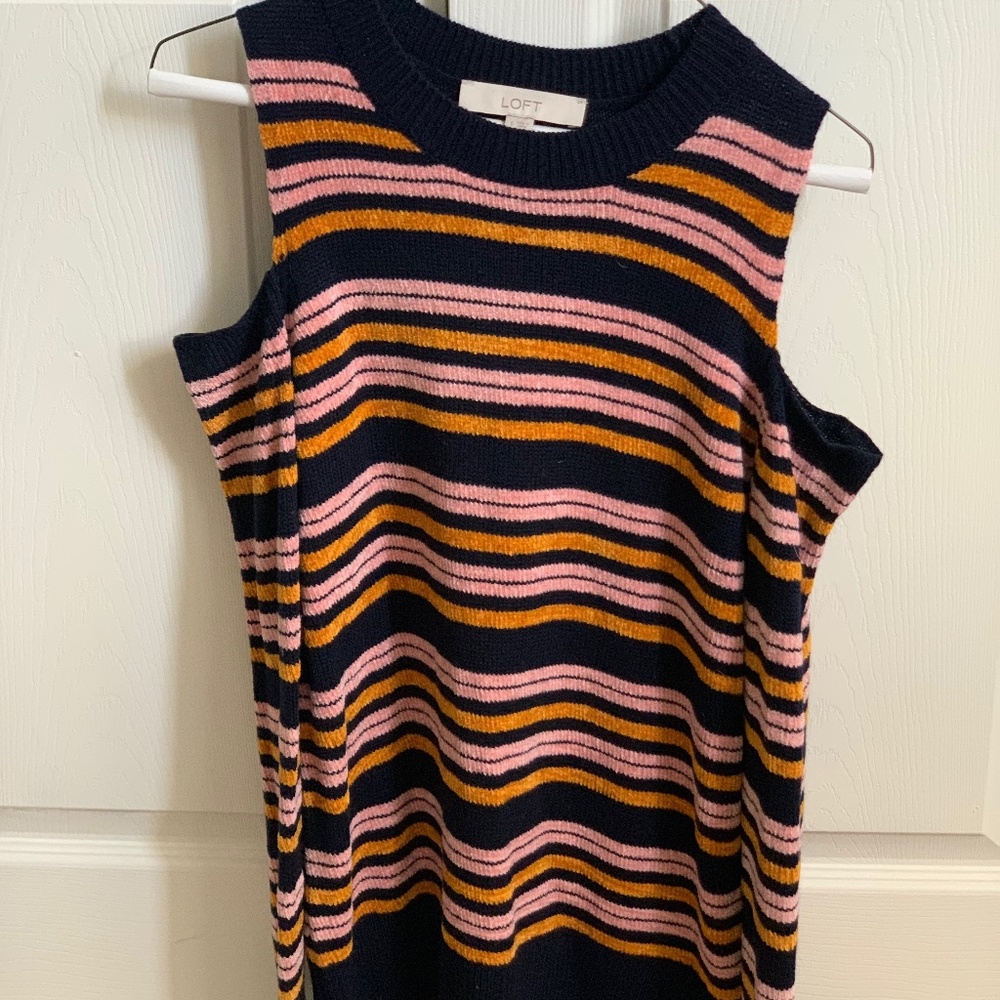 Shoulder Cut-Out Long Sleeve Sweater